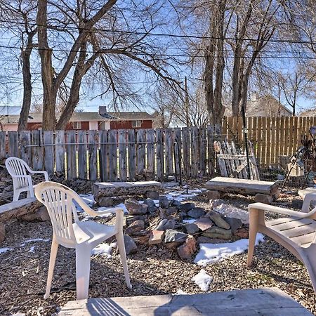 Cozy And Vintage Cedar City Apartment With Fire Pit! Dış mekan fotoğraf