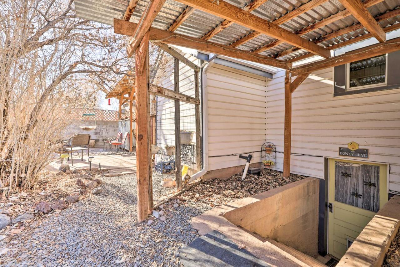 Cozy And Vintage Cedar City Apartment With Fire Pit! Dış mekan fotoğraf