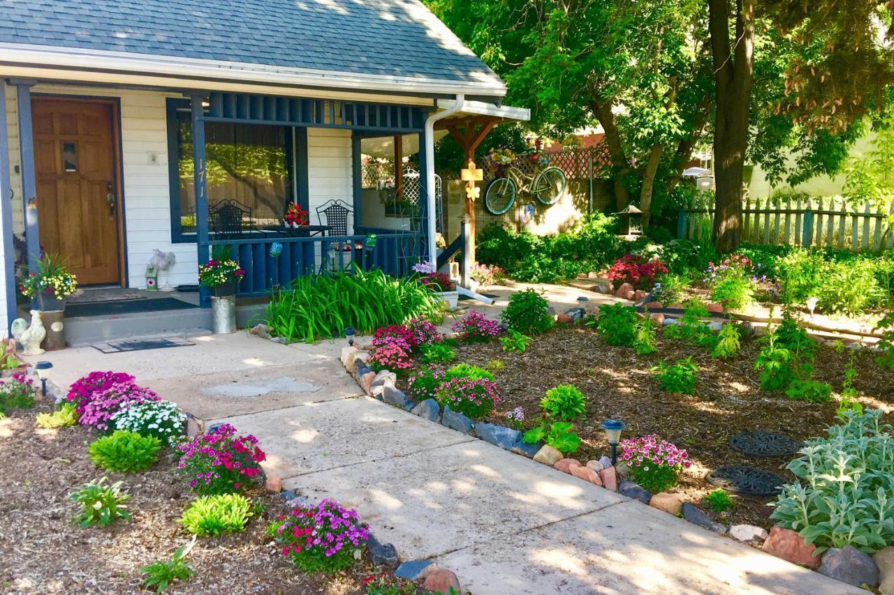 Cozy And Vintage Cedar City Apartment With Fire Pit! Dış mekan fotoğraf